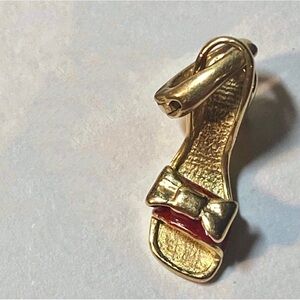 14k solid gold pendant